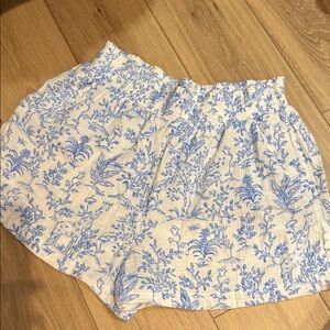 Lilly Pulitzer Blue and White Shorts